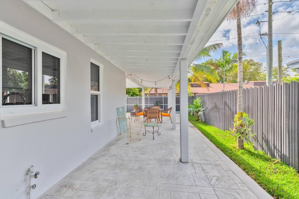 Spacious 4 Bedrooms, 2 Bathroom House With Pool Miramar Extérieur photo