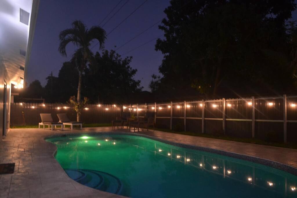 Spacious 4 Bedrooms, 2 Bathroom House With Pool Miramar Extérieur photo